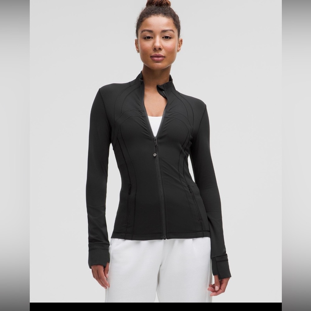 Lululemon Define Jacket Size 4 in black